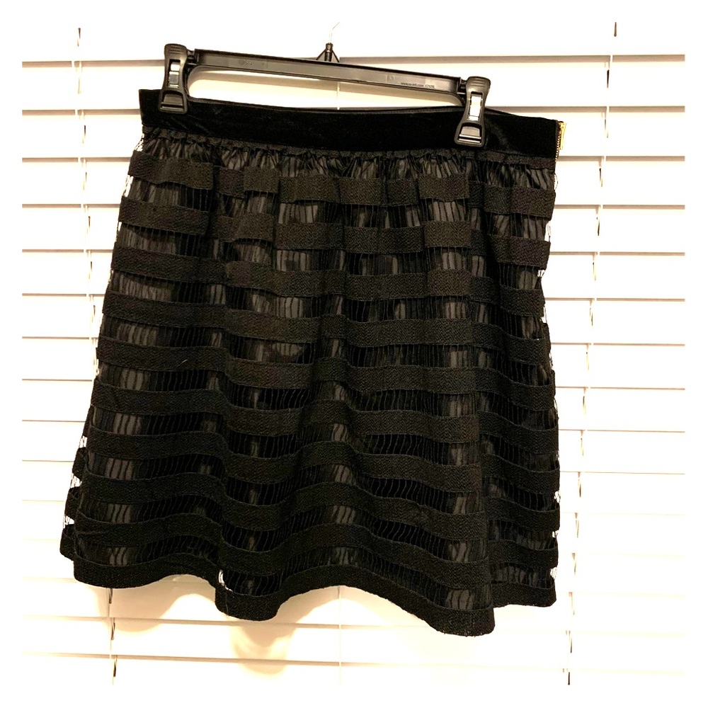 Jcrew velvet and fishnet black skirt size 4